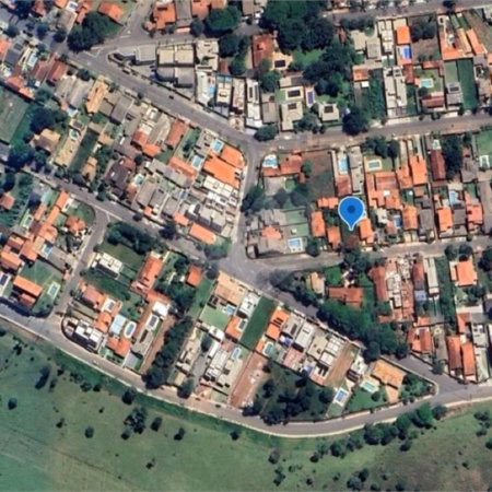 Terreno com 480m² à venda no Jardim dos Pinheiros