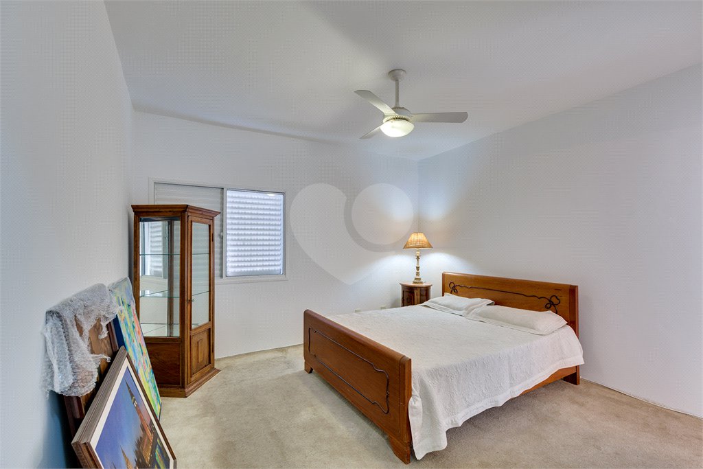 Apartamento à venda com 3 suítes em Real Parque, São Paulo, SP