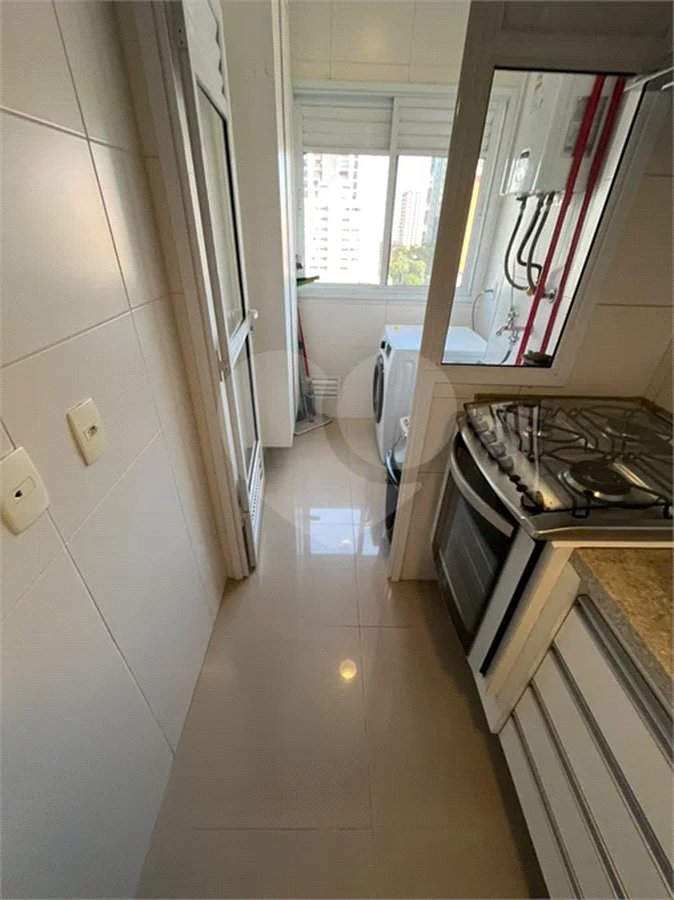 Apartamento com 2 dormitórios, 2 vagas e depósito privativo na Vila Mariana