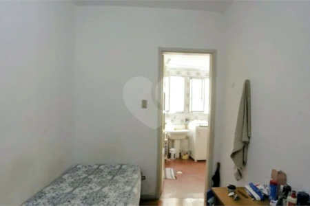 Amplo Apartamento à venda na região do Arouche