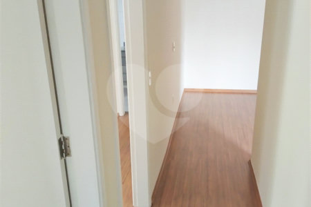 Apartamento - Próximo do metro Saúde - 2 quartos - 1 suíte - varanda - 2 vagas
