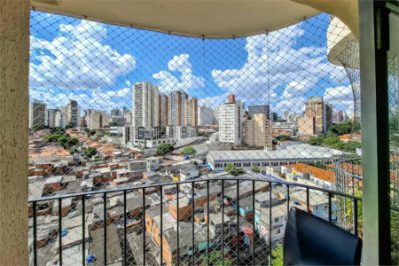 Apartamento de 117m2 com 3 dormitórios e 1 vaga na Vila Mariana
