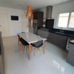 CASA A VENDA NO URBANOVA COM 390M², 5 DORMITORIOS, 6 BANHEIROS, PISCINA, 3 VAGAS, Sjc