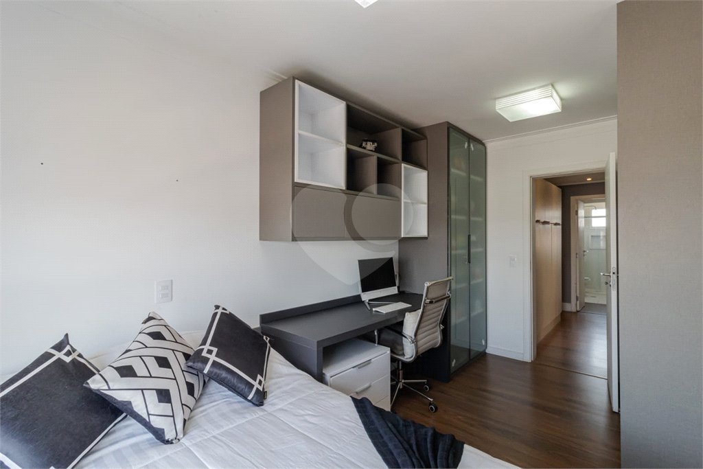 APARTAMENTO IPIRANGA COM 4 SUÍTES E 3 VAGAS - REFORMADO!