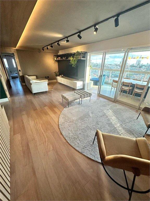 Apartamento à venda no bairro Vila Regente Feijó com 165 m² de área útil construída, com 3 dormitórios, sendo 3 suítes,Mobiliado com 3 Suítes 3 Vagas no Araribá Home Resort