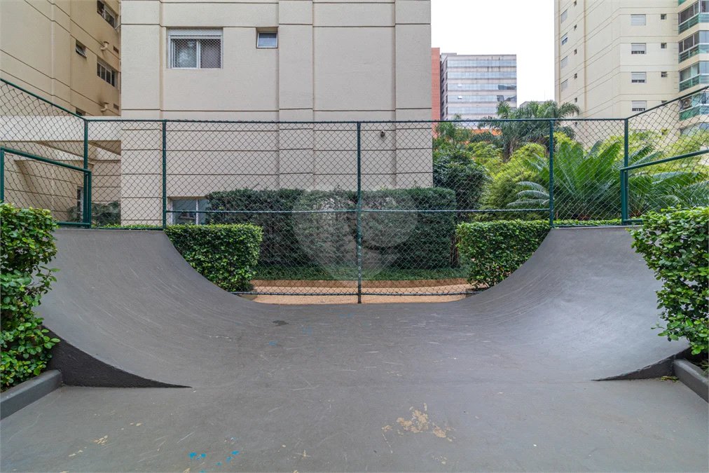 Cobertura à venda com 3 suítes em Vila Olímpia, São Paulo, SP
