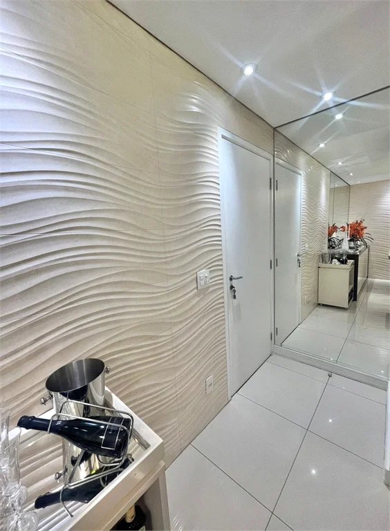 Apartamento à venda com 3 quartos, sendo 1 suíte, em Jardim das Vertentes, São Paulo, SP