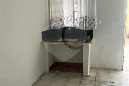 Casa de fundos para locação Jardim Juscelino Kubitschek
