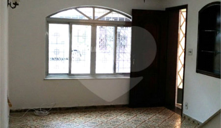 Casa à venda com 3 quartos, sendo 2 suítes,  em Brooklin Paulista, São Paulo, SP
