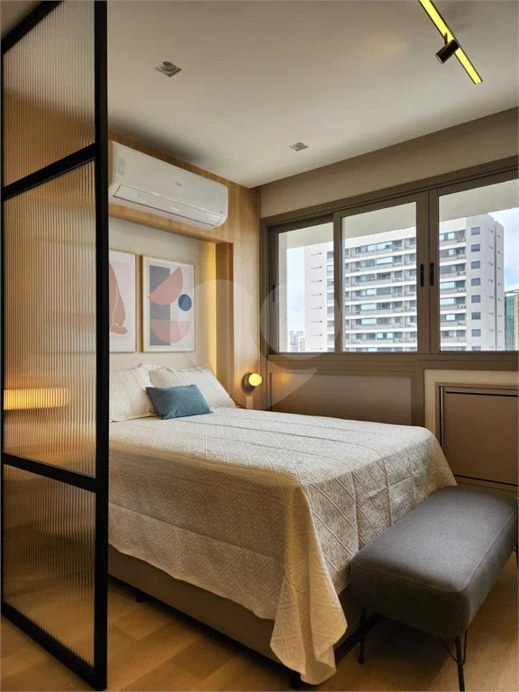 Studio 28M2 para locação em Moema Pássaros