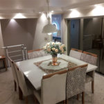 COBERTURA COM PISCINA E CHURRASQUEIRA NA CASA VERDE.