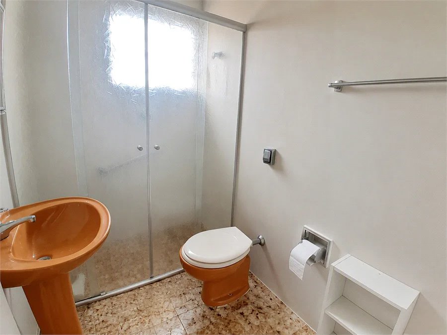Sobrado à venda com 4 quartos, sendo 2 suítes, em Butantã, São Paulo, SP