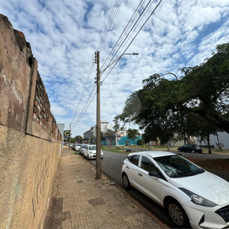 Terreno comercial de 2.100m2, no Bairro Vila Prado em São Carlos-SP