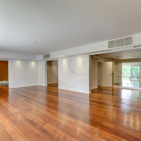 Apartamento no Alto da Boa Vista Condomíno com vasta área verde, lazer e segurança..