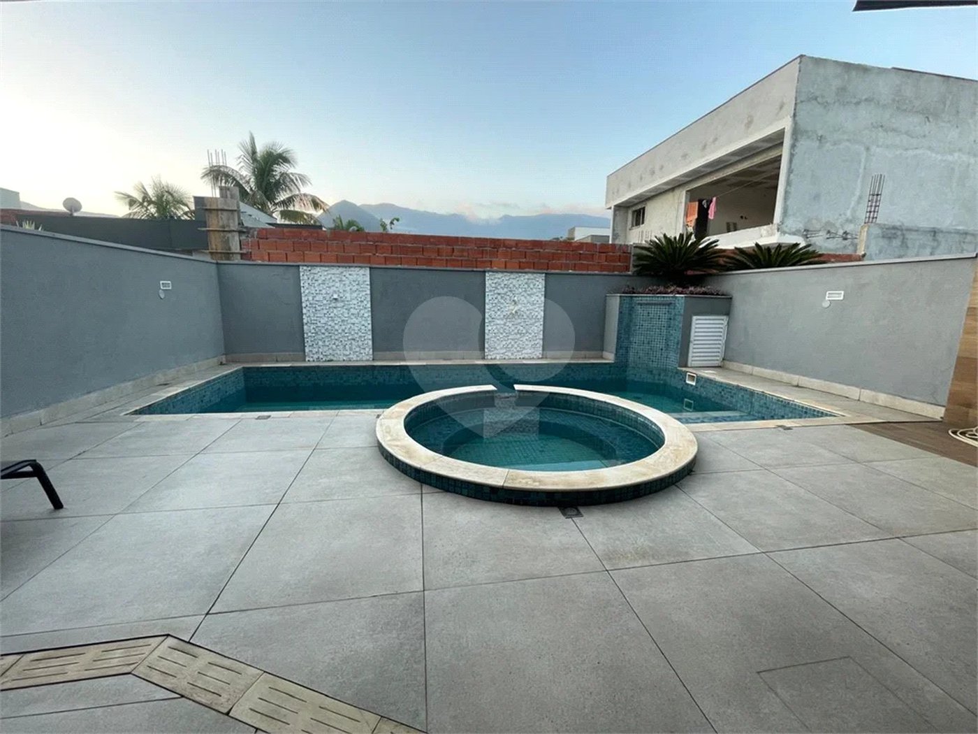 Casa à venda ou para alugar com 4 suítes em Morada da Praia, Bertioga, SP