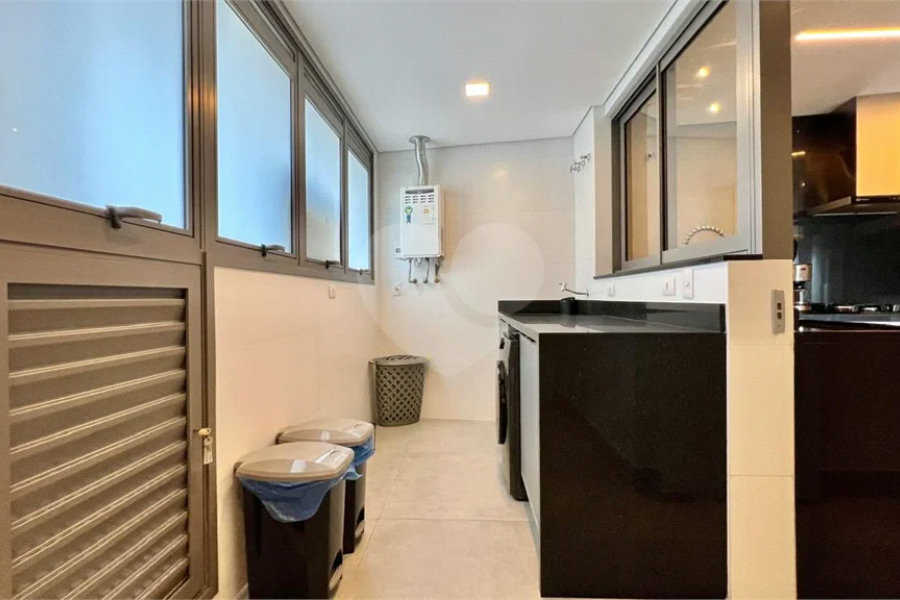 Apartamento à venda com 4 quartos em Riviera de São Lourenço, Bertioga, SP