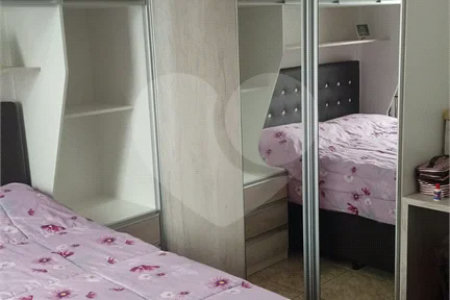 Apartamento com 80m² , 2 dormitórios , sendo 1 suíte , 1 vaga , à venda na Vila Tibiriça , em Santo André.
