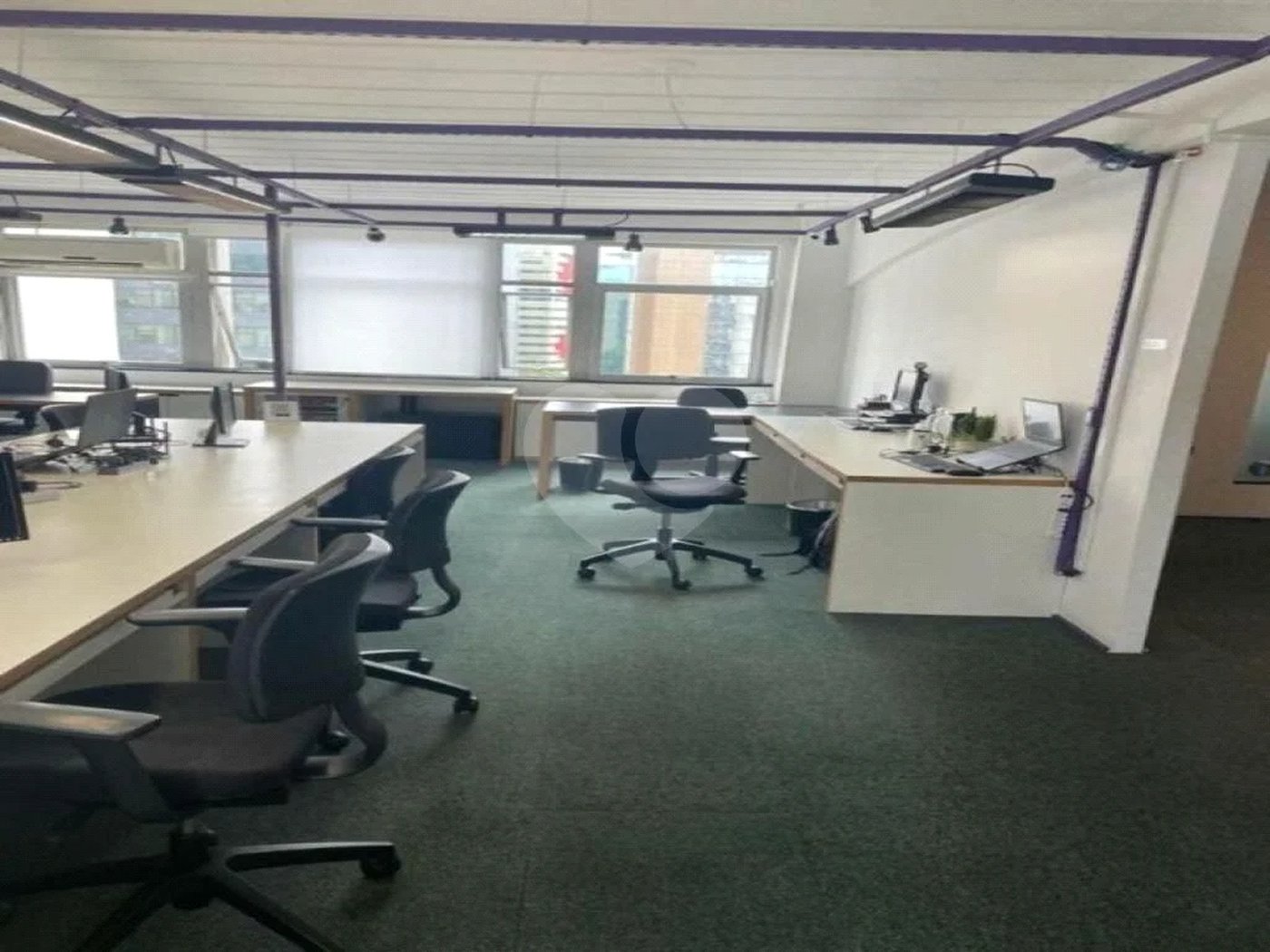 Sala comercial na Berrini, venha conhecer.