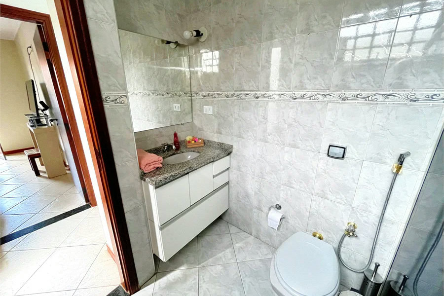 Casa à venda com 4 quartos, sendo 1 suíte,  em Loteamento Santa Rosa, Piracicaba, SP