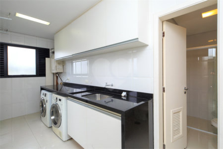 Apartamento à venda com 4 suítes em Alto da Boa Vista, São Paulo, SP