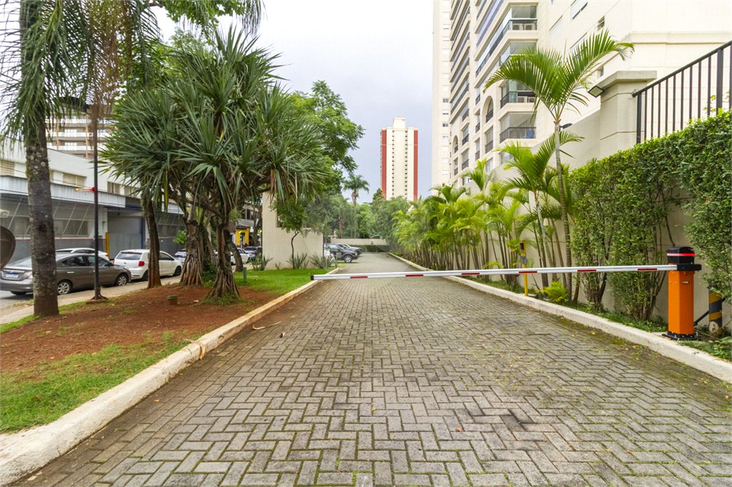 Apartamento para venda no Alto da Moóca, com 178 m², 3 suítes, 3 vagas.