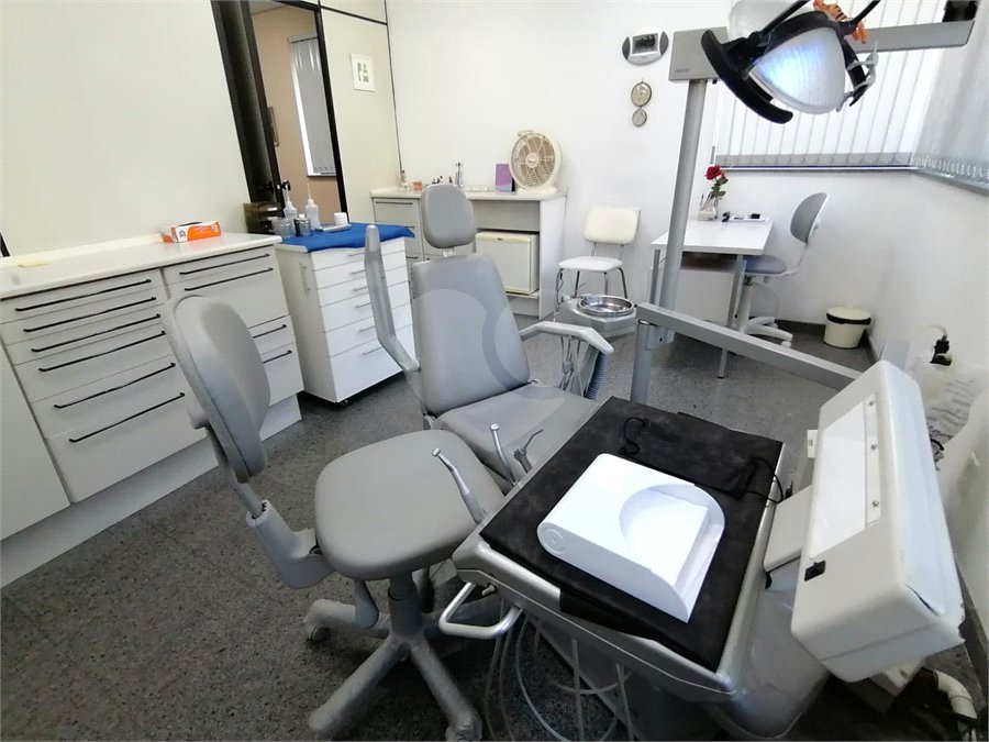 SALA/CONSULTÓRIO ODONTOLÓGICO Região da Paulista, 45m2.