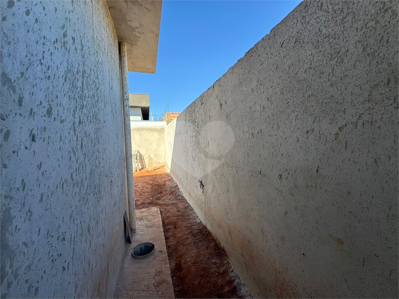 Casa á venda, com 03 Dormitórios, sendo 1 suíte, no Condomínio Recanto do Sábia em São Carlos-SP