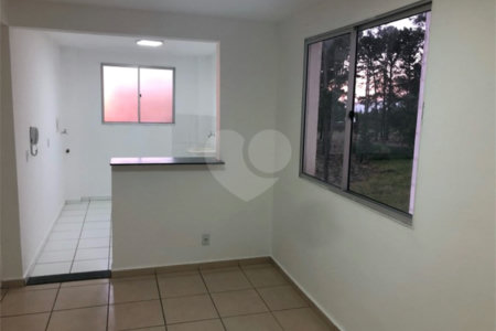 Apartamento no Condomínio Mont Royal