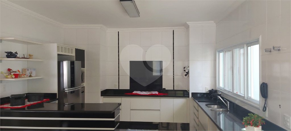 Casa de Alto Padrão a venda em Louveira-SP