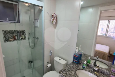 Condominio Clube apto 02 dormitórios(reversível para 03, sendo 01 suíte com 1 vaga.