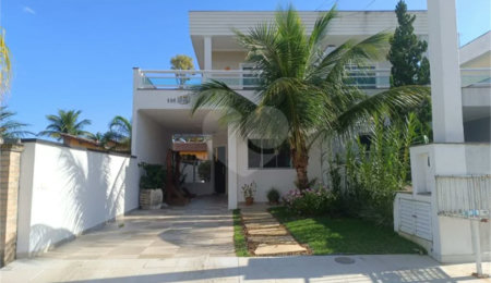 Casa à venda com 3 quartos, sendo 1 suíte,  em Morada da Praia, Bertioga, SP