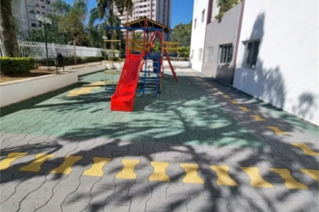 Apartamento à venda com 2 quartos, sendo 1 suíte,  em Jardim Ester, São Paulo, SP