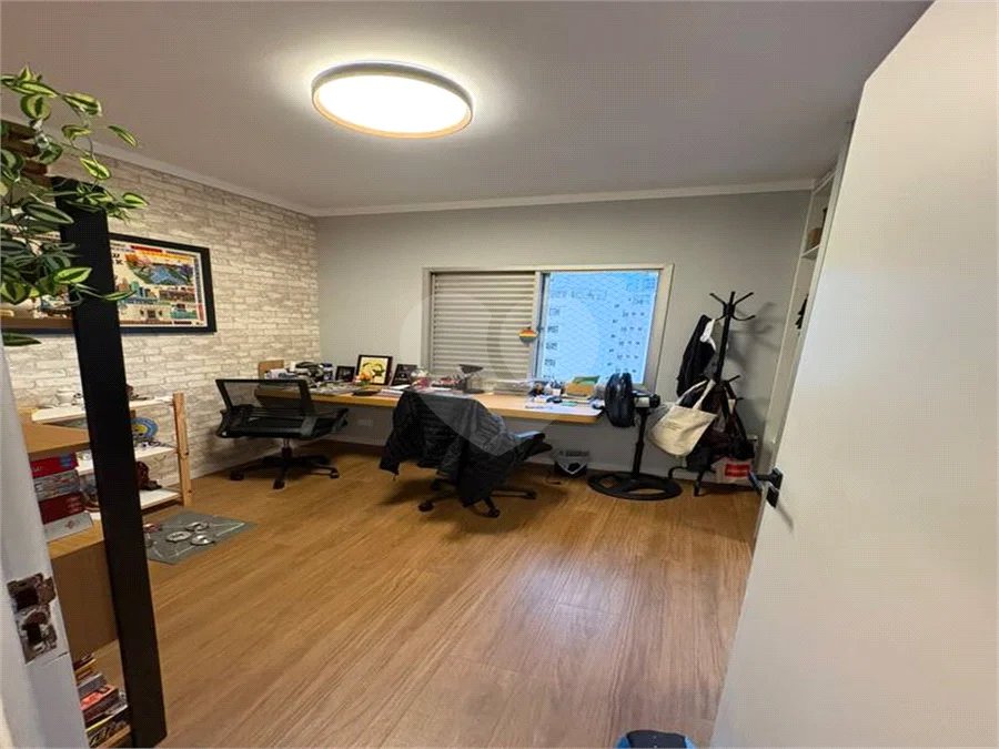Apartamento Recém reformado e mobiliado a venda em Vila Mariana