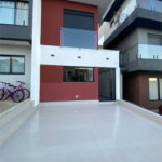 Casa à venda com 3 quartos, sendo 3 suítes, no condomínio Residencial The Square Village, Cotia - SP