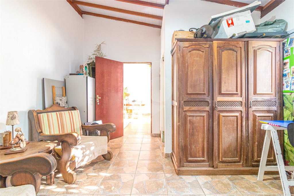 Casa à venda com 3 quartos, sendo 1 suíte,  em Chácara Monte Alegre, São Paulo, SP