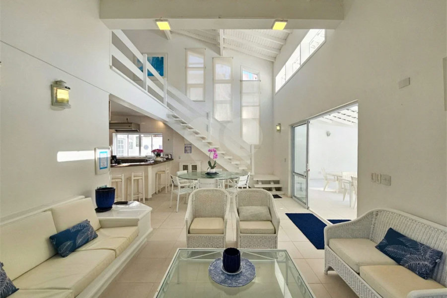 Casa à venda com 4 quartos, sendo 3 suítes,  em Riviera de São Lourenço, Bertioga, SP