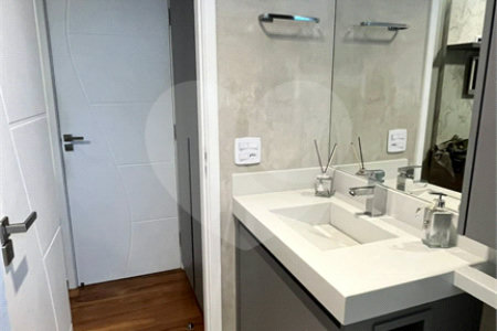 Apartamento à venda com 4 quartos, sendo 3 suítes, em Cambuci, São Paulo, SP