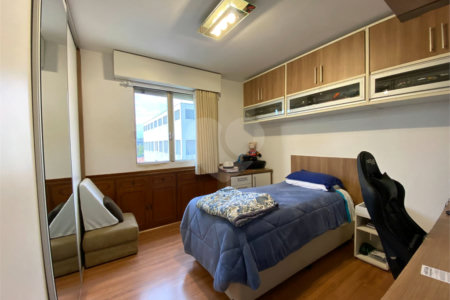 Amplo Apartamento à Venda – 140 m² | 3 Dormitórios | 1 Vaga