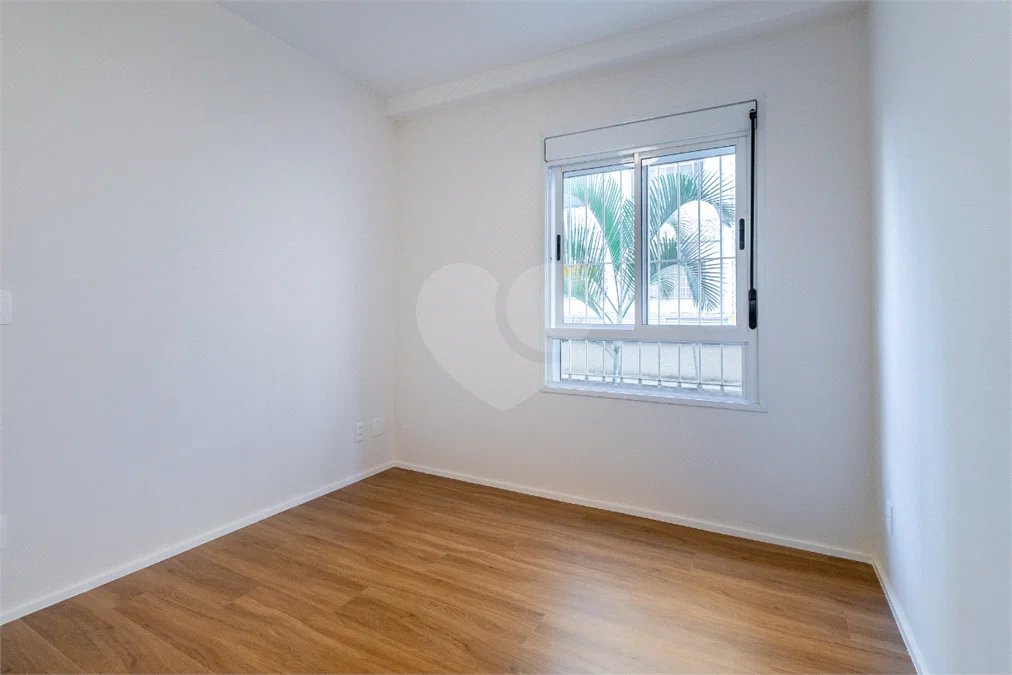 **Apartamento reformado em Higienópolis | 75 m² | 2 dormitórios | 2 banheiros | 1 vaga**