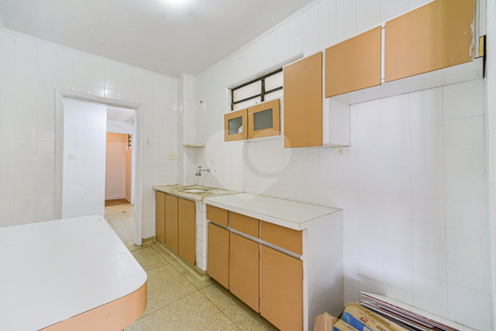 3 Quartos 0 Suites 2 Banheiros 0 Vagas 76 Área Útil 113 Área Total.