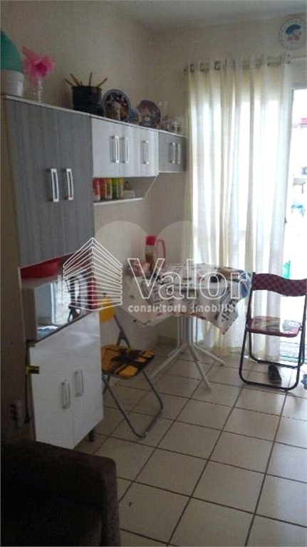 Casa em condomínio com 3 dormitórios