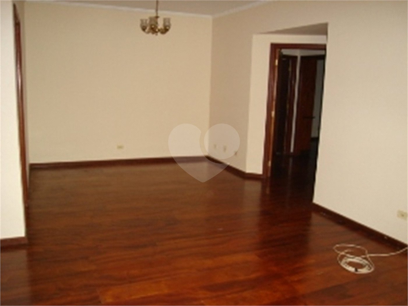 Apto com 130m² em frente ao SCC