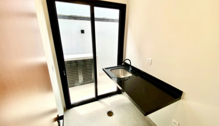 Casa à venda com 3 suítes no condomínio Vila Giardino, Jundiaí - SP