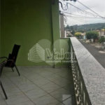 Sobrado para venda.