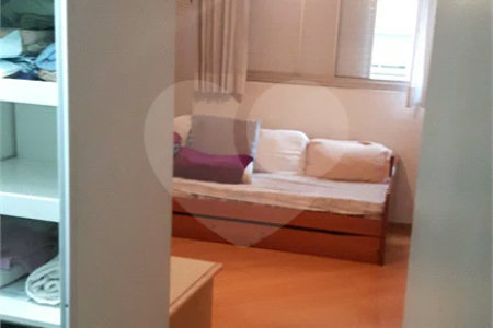 Apartamento de 2 quartos à venda perto do Metrô Paraíso! Excelente localização!