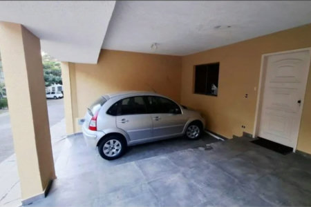 Casa à venda com 3 quartos, sendo 1 suíte,  no condomínio Villas de São Francisco I, São Paulo - SP