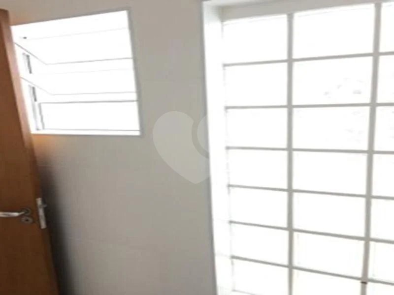 Sobrado novo nunca habitado.