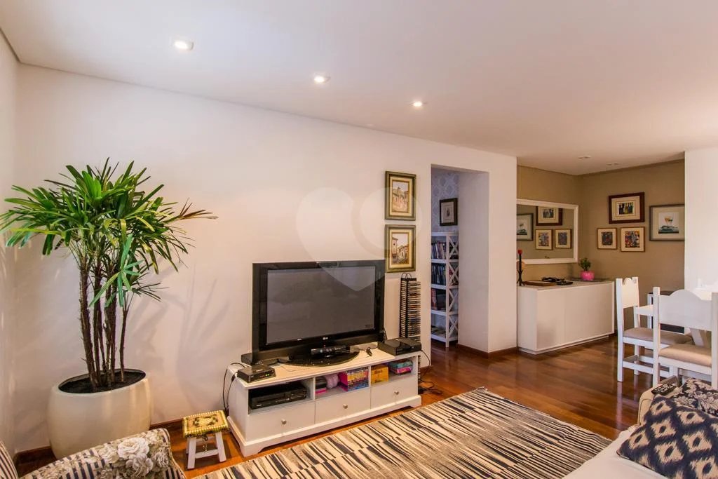 APARTAMENTO COM 118 m², TRÊS SUITES E VARANDA GOURMET - Campo Belo