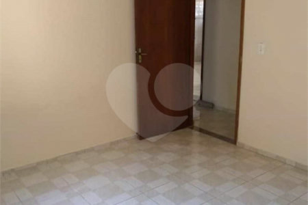 Casa com salão comercial para venda no Jardim Cruzeiro do Sul