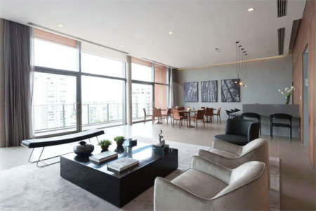 Apartamento totalmente mobiliado com ar-condicionado localizado no coração do Brooklin!!!